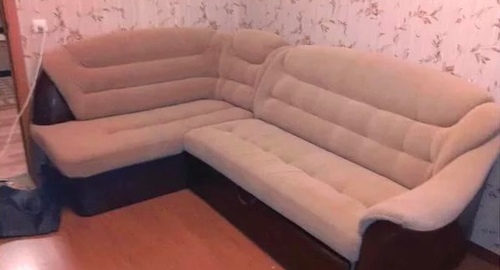 Перетяжка углового дивана. Межгорье