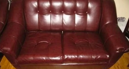 Обивка дивана кожей. Межгорье